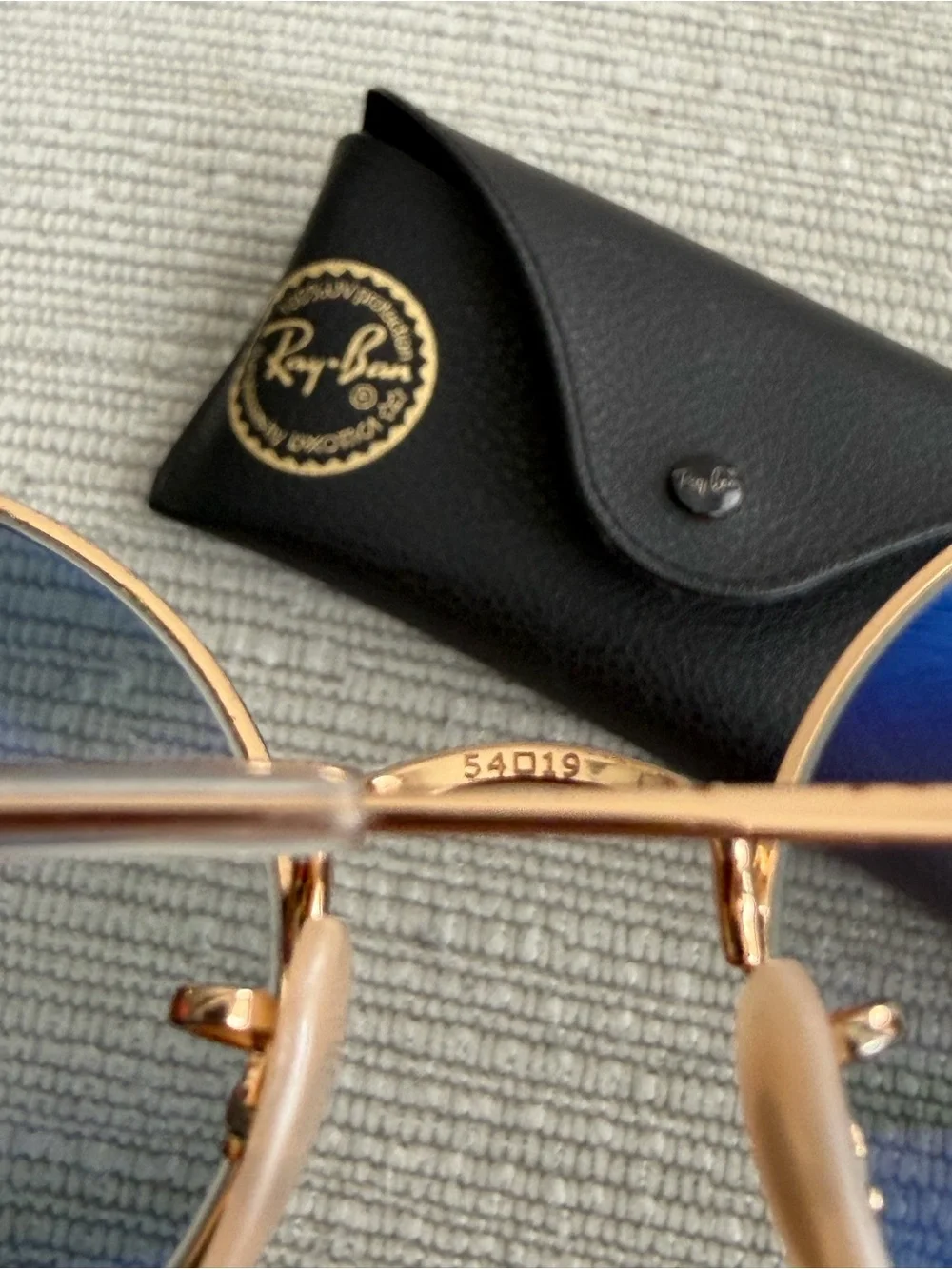 Ray-Ban Oval RB1970 001/GA 54 Arista Clear Gradient Blue Gold Frame Sunglasses
